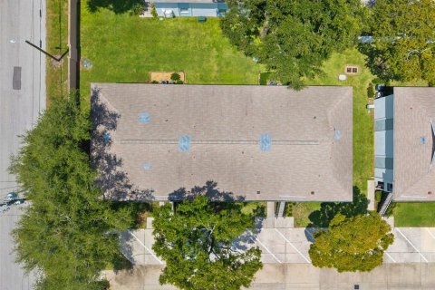 Condo in Tampa, Florida, 2 bedrooms № 2092151 - photo 29