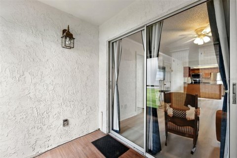 Condo in Tampa, Florida, 2 bedrooms № 2092151 - photo 22