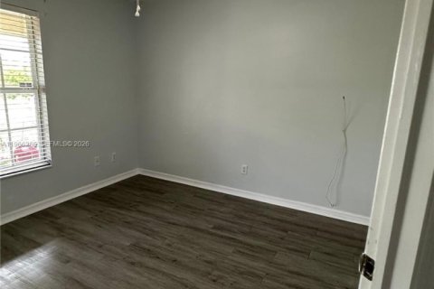 Casa en alquiler en Lehigh Acres, Florida, 3 dormitorios, 130.81 m2 № 2032676 - foto 12