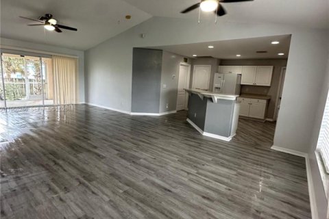 Casa en alquiler en Lehigh Acres, Florida, 3 dormitorios, 130.81 m2 № 2032676 - foto 23