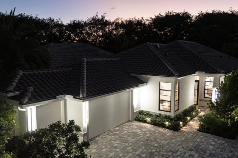 House in Wellington, Florida 3 bedrooms, 218.88 sq.m. № 2082059 - photo 4