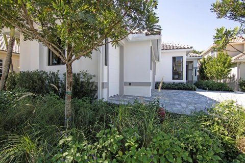 House in Wellington, Florida 3 bedrooms, 218.88 sq.m. № 2082059 - photo 6