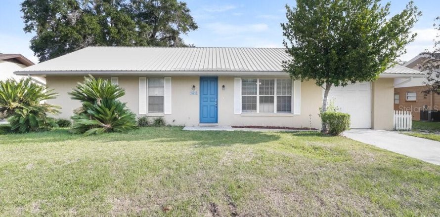 Villa ou maison à Brooksville, Floride 3 chambres, 128.21 m2 № 2113587