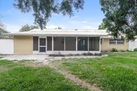 Villa ou maison à louer à Brooksville, Floride: 3 chambres, 128.21 m2 № 2113587 - photo 15
