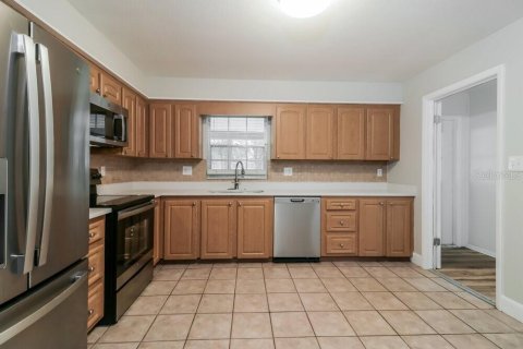 Villa ou maison à louer à Brooksville, Floride: 3 chambres, 128.21 m2 № 2113587 - photo 6