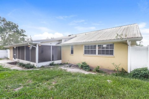 Villa ou maison à louer à Brooksville, Floride: 3 chambres, 128.21 m2 № 2113587 - photo 16