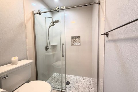 Casa en venta en Tampa, Florida, 3 dormitorios, 140.84 m2 № 2384332 - foto 18