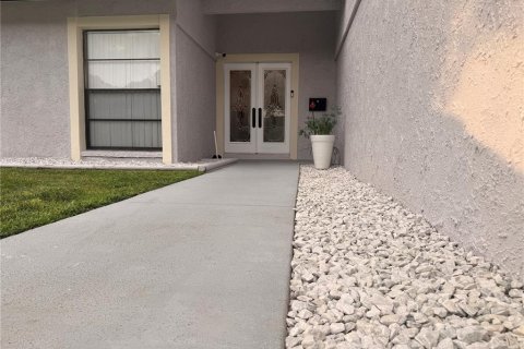 Casa en venta en Tampa, Florida, 3 dormitorios, 140.84 m2 № 2384332 - foto 3