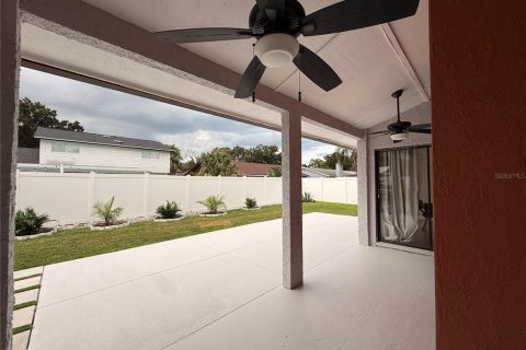 Casa en venta en Tampa, Florida, 3 dormitorios, 140.84 m2 № 2384332 - foto 25