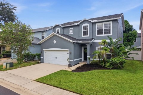 House in Pinellas Park, Florida 3 bedrooms, 173.54 sq.m. № 2321454 - photo 3