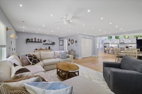 Casa en venta en Tampa, Florida, 3 dormitorios, 175.21 m2 № 2428795 - foto 6