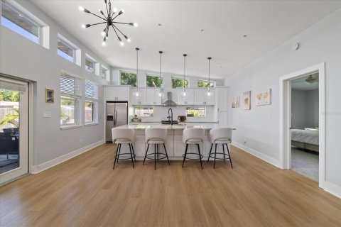 Casa en venta en Tampa, Florida, 3 dormitorios, 175.21 m2 № 2428795 - foto 9