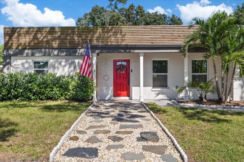 Villa ou maison à Tampa, Floride 3 chambres, 175.21 m2 № 2428795