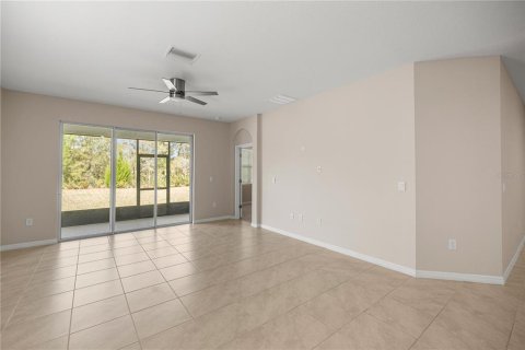House in OCALA PRESERVE in Ocala, Florida 3 bedrooms, 145.39 sq.m. № 2106322 - photo 11