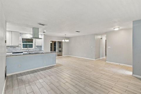 Купить виллу или дом в Дебари, Флорида 5 комнат, 127.83м2, № 2404970 - фото 7