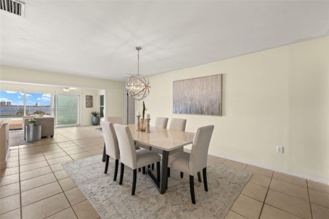 House in Fort Myers, Florida 2 bedrooms № 1822238 - photo 6