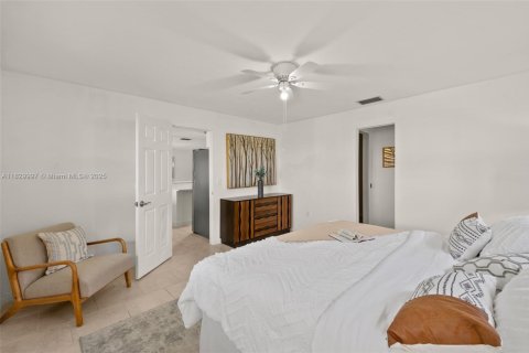 House in Fort Myers, Florida 2 bedrooms № 1822238 - photo 28