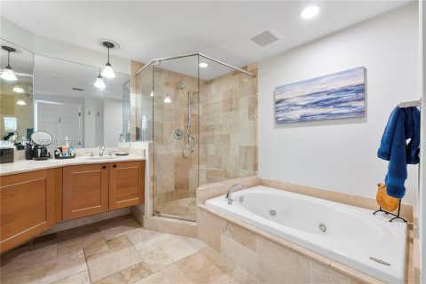 Купить кондоминиум в Форт-Лодердейл, Флорида 2 спальни, 127.74м2, № 2009121 - фото 19