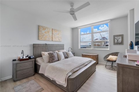 Купить кондоминиум в Форт-Лодердейл, Флорида 2 спальни, 127.74м2, № 2009121 - фото 16