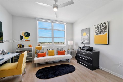 Купить кондоминиум в Форт-Лодердейл, Флорида 2 спальни, 127.74м2, № 2009121 - фото 21