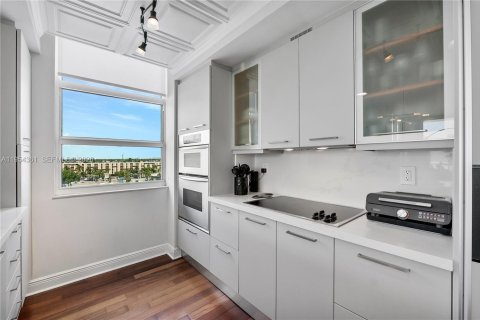 Купить кондоминиум в Форт-Лодердейл, Флорида 2 спальни, 127.74м2, № 2009121 - фото 15