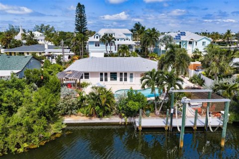Villa ou maison à vendre à Holmes Beach, Floride: 3 chambres, 151.15 m2 № 2389120 - photo 9