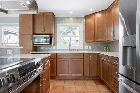 Villa ou maison à vendre à Holmes Beach, Floride: 3 chambres, 151.15 m2 № 2389120 - photo 20