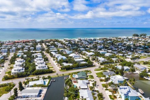 Villa ou maison à vendre à Holmes Beach, Floride: 3 chambres, 151.15 m2 № 2389120 - photo 5