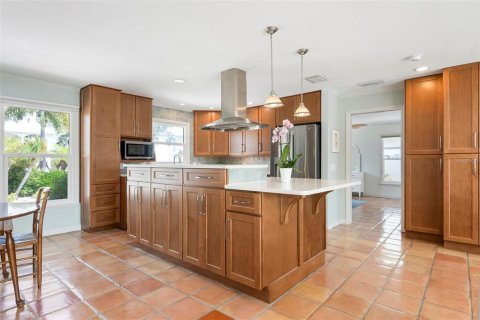 Villa ou maison à vendre à Holmes Beach, Floride: 3 chambres, 151.15 m2 № 2389120 - photo 14