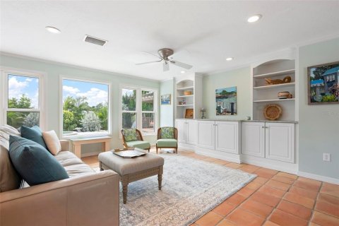 Villa ou maison à vendre à Holmes Beach, Floride: 3 chambres, 151.15 m2 № 2389120 - photo 24