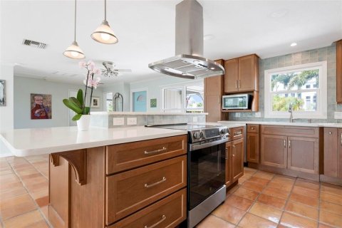 Villa ou maison à vendre à Holmes Beach, Floride: 3 chambres, 151.15 m2 № 2389120 - photo 17