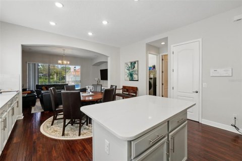 Villa ou maison à vendre à Orlando, Floride: 4 chambres, 232.16 m2 № 1909076 - photo 13
