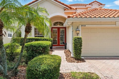 Villa ou maison à vendre à Orlando, Floride: 4 chambres, 232.16 m2 № 1909076 - photo 3