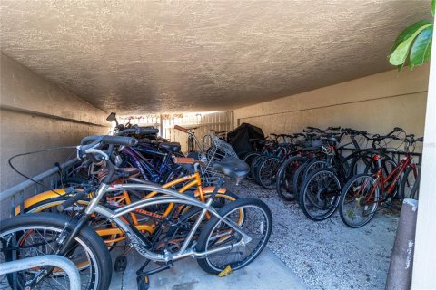 Купить кондоминиум в Сент-Питерсберг, Флорида 4 комнаты, 97.55м2, № 1590335 - фото 27