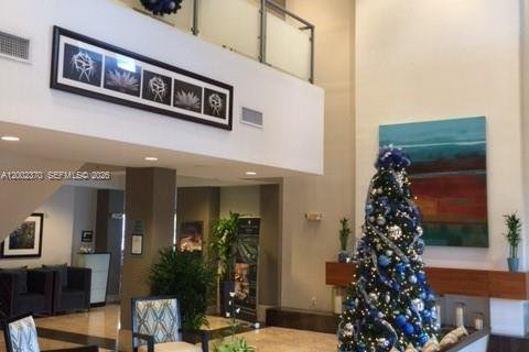 Condominio en venta en Doral, Florida, 1 dormitorio, 99.41 m2 № 2067734 - foto 6