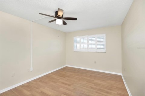 Copropriété à vendre à Gulfport, Floride: 1 chambre, 98.48 m2 № 2151424 - photo 22