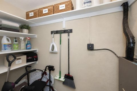 Copropriété à vendre à Gulfport, Floride: 1 chambre, 98.48 m2 № 2151424 - photo 15