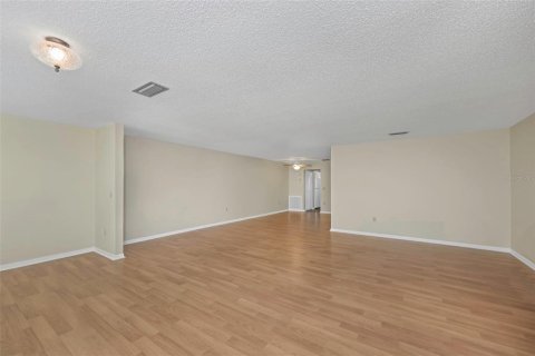 Copropriété à vendre à Gulfport, Floride: 1 chambre, 98.48 m2 № 2151424 - photo 14