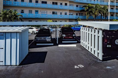 Copropriété à vendre à Gulfport, Floride: 1 chambre, 98.48 m2 № 2151424 - photo 25