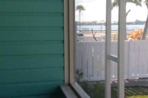 Apartment in Saint Pete Beach, Florida 3 bedrooms, 148.64 sq.m. № 1854138 - photo 27