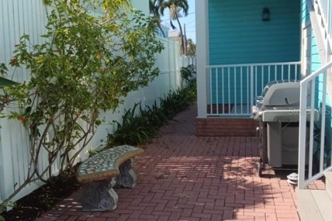 Apartment in Saint Pete Beach, Florida 3 bedrooms, 148.64 sq.m. № 1854138 - photo 22