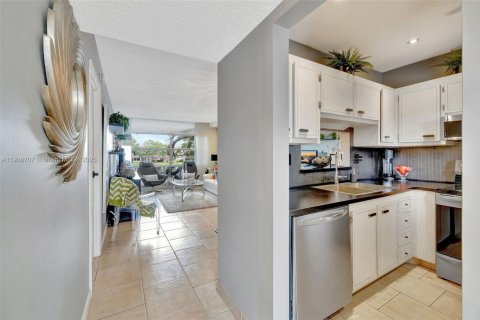 Condominio en venta en Lauderdale Lakes, Florida, 1 dormitorio, 63.55 m2 № 1964922 - foto 12