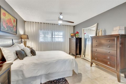 Condominio en venta en Lauderdale Lakes, Florida, 1 dormitorio, 63.55 m2 № 1964922 - foto 17