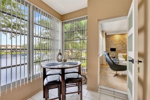 Condominio en venta en Lauderdale Lakes, Florida, 1 dormitorio, 63.55 m2 № 1964922 - foto 5