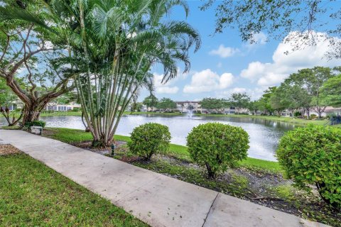 Condominio en venta en Lauderdale Lakes, Florida, 1 dormitorio, 63.55 m2 № 1964922 - foto 25