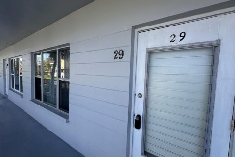 Condo in Clearwater, Florida, 1 bedroom  № 1539640 - photo 3
