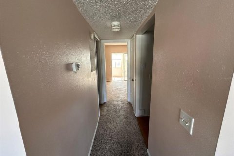 Condo in Clearwater, Florida, 1 bedroom  № 1539640 - photo 8