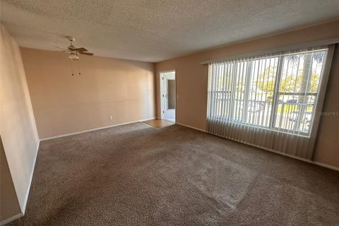 Condo in Clearwater, Florida, 1 bedroom  № 1539640 - photo 6