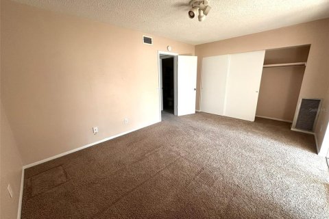 Condo in Clearwater, Florida, 1 bedroom  № 1539640 - photo 14