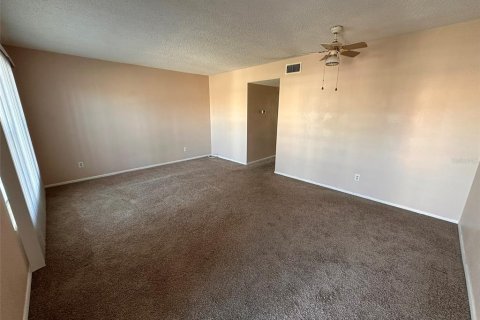 Condo in Clearwater, Florida, 1 bedroom  № 1539640 - photo 4